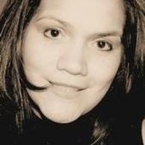 Meet your Posher, Dyeana reyes